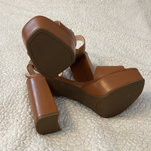 Guess heels - Picture 3 of 3